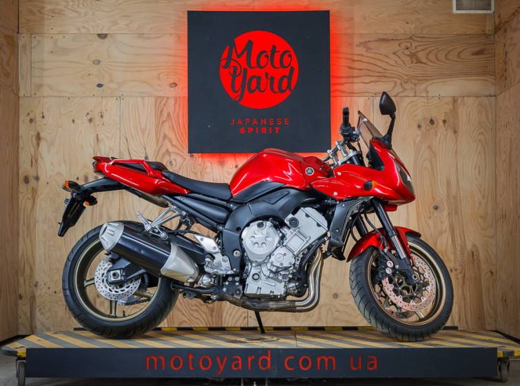 Мотоцикл Yamaha FZ1 Fazer с пробегом 13755 км