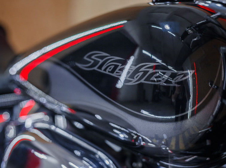 Мотоцикл Honda Shadow Slasher 400 с пробегом 22494 км