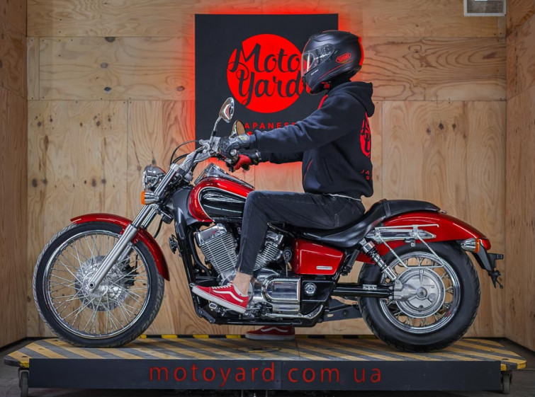 Мотоцикл Honda Shadow 400 CUSTOM инжектор с пробегом 24575 км
