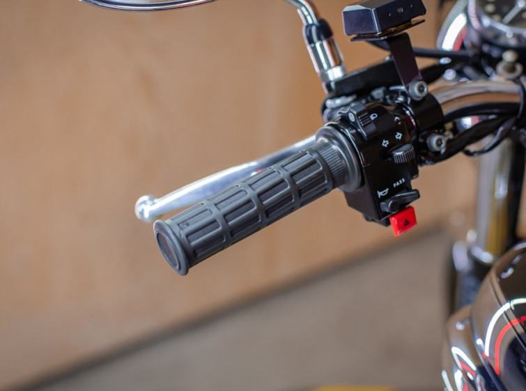 Мотоцикл Kawasaki W650 с пробегом 17956 км