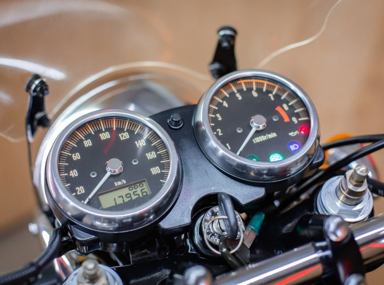 Мотоцикл Kawasaki W650 с пробегом 17956 км