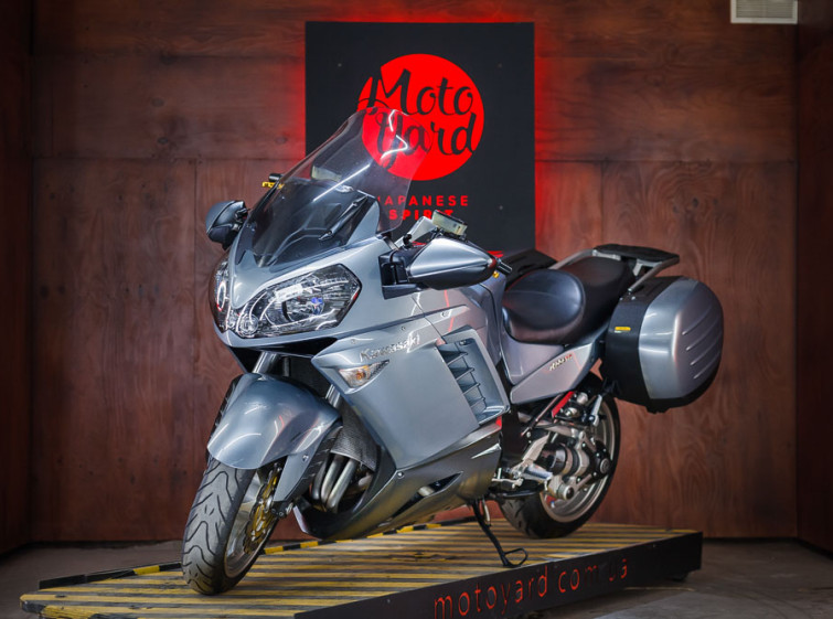 Мотоцикл Kawasaki GTR 1400 ABS з пробігом 19775 км