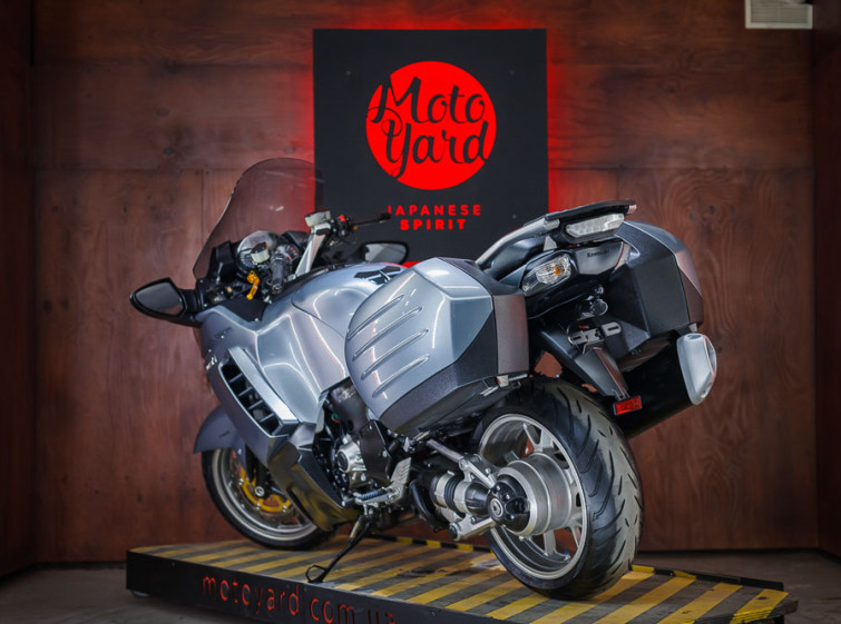 Мотоцикл Kawasaki GTR 1400 ABS з пробігом 19775 км