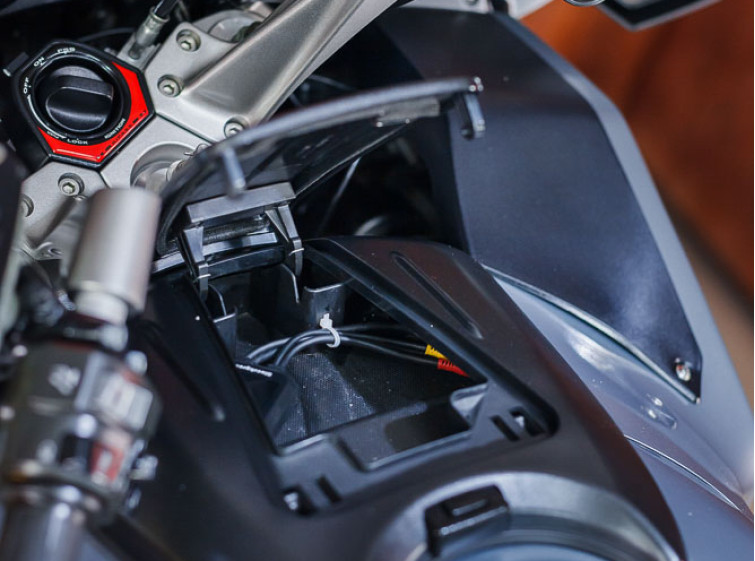 Мотоцикл Kawasaki GTR 1400 ABS з пробігом 19775 км