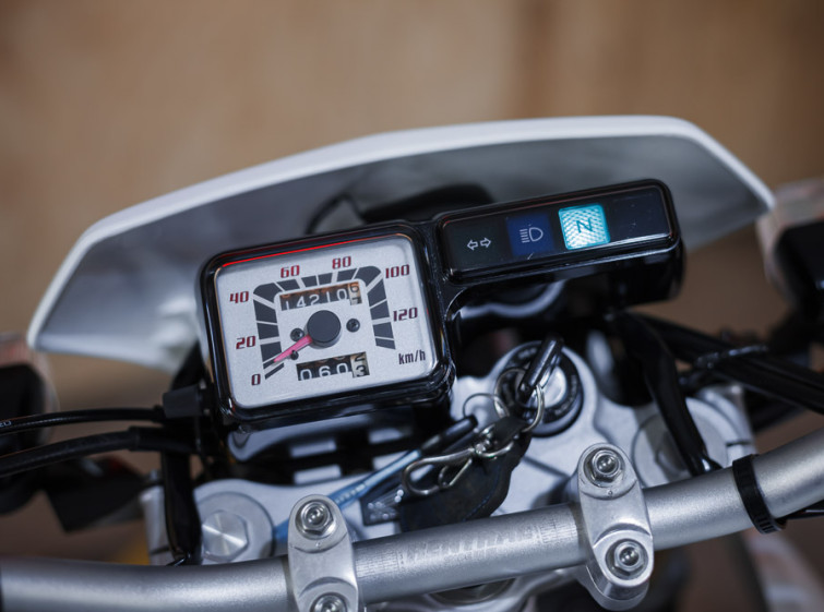 Мотоцикл Honda XR 230 с пробегом 14210 км