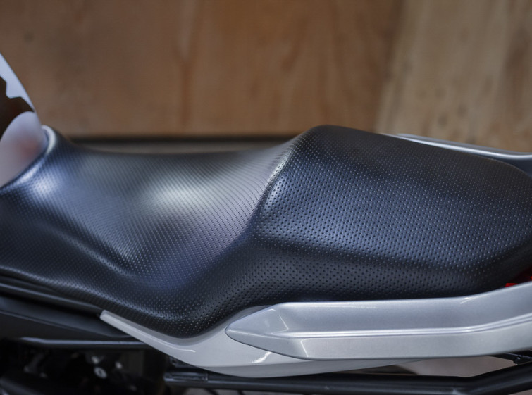 Мотоцикл Yamaha XJ6 Diversion ABS с пробегом 14050 км