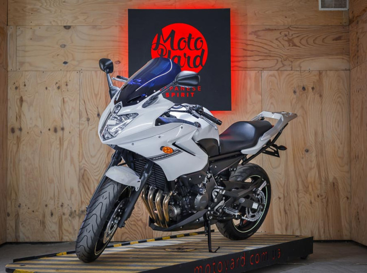 Мотоцикл Yamaha XJ6 Diversion ABS с пробегом 14050 км