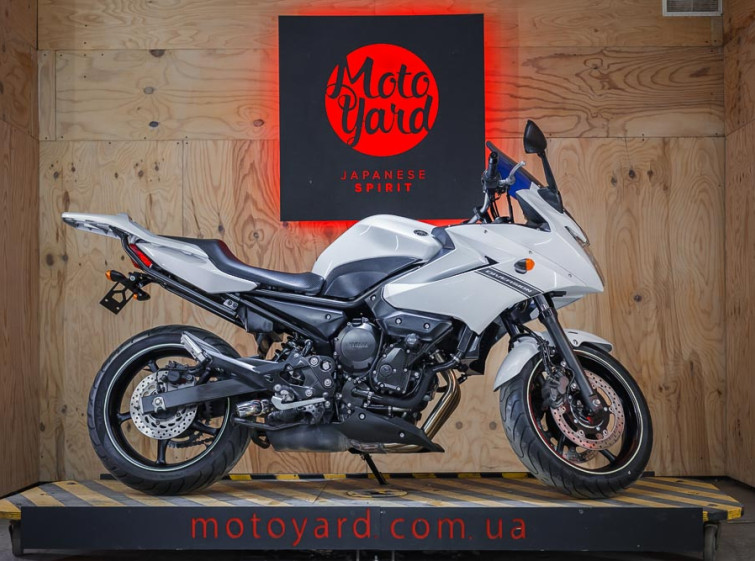 Мотоцикл Yamaha XJ6 Diversion ABS с пробегом 14050 км