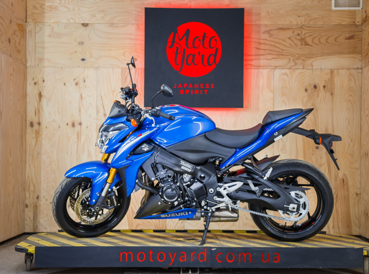 Мотоцикл Suzuki GSX-S1000 с пробегом 338 миль