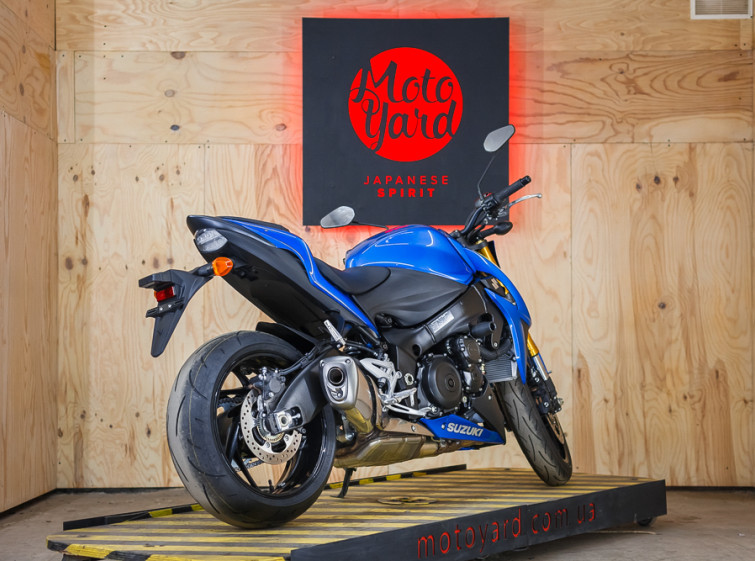 Мотоцикл Suzuki GSX-S1000 с пробегом 338 миль
