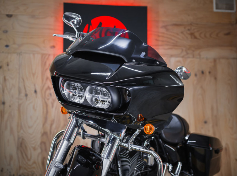 Мотоцикл Harley-Davidson Road Glide с пробегом 3608 миль