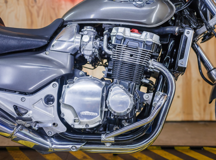 Мотоцикл Honda X4 с пробегом 15849 км