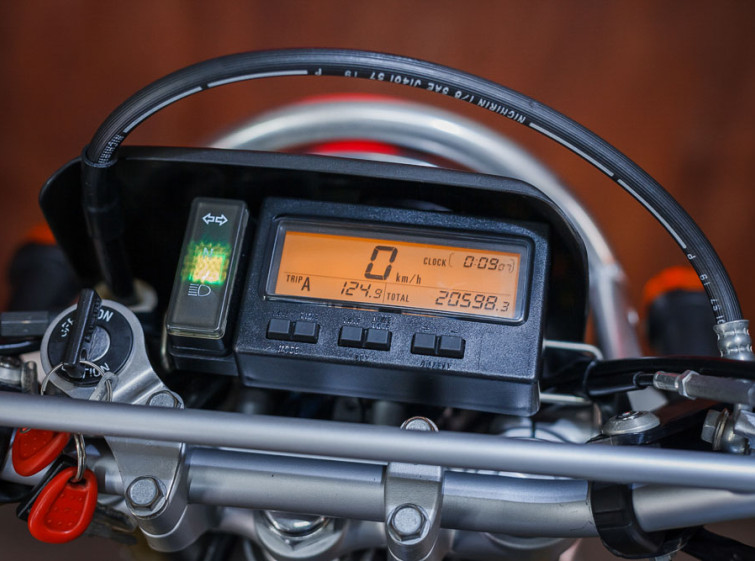 Мотоцикл Suzuki DJEBEL 250 XC с пробегом 20598 км