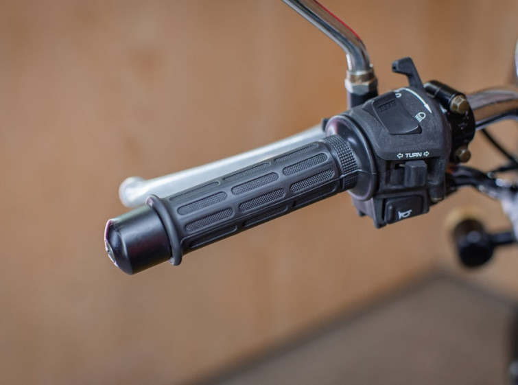 Мотоцикл Honda CB400SS-E с пробегом 15023 км