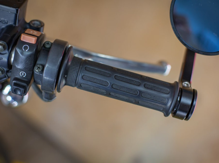 Мотоцикл Honda CB400SS-E с пробегом 28198 км