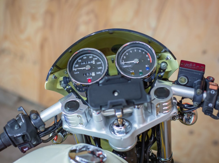 Мотоцикл Honda CB400SS-E с пробегом 28198 км