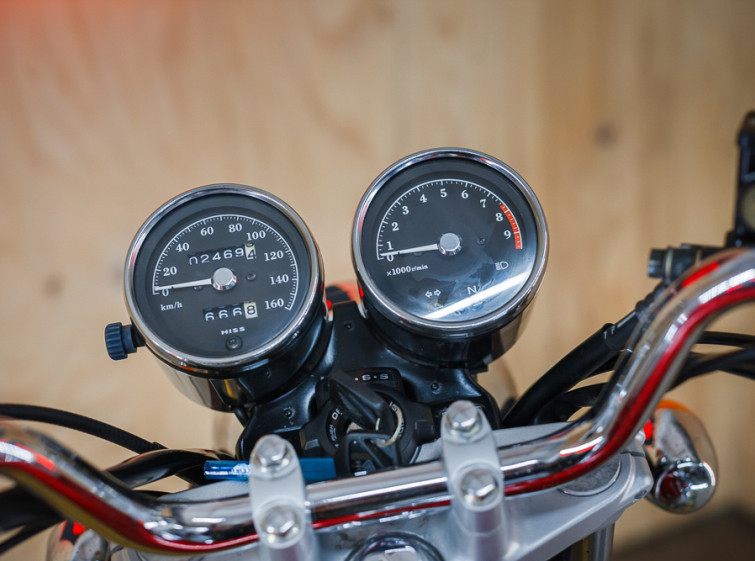 Мотоцикл Honda CB400SS-E с пробегом 2469 км