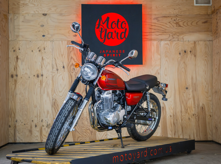 Мотоцикл Honda CB400SS-E с пробегом 2469 км