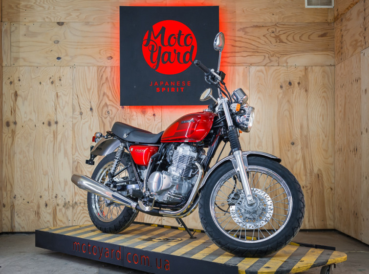 Мотоцикл Honda CB400SS-E с пробегом 2469 км