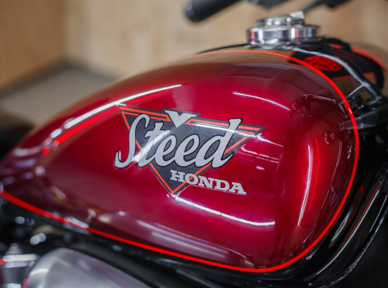 Мотоцикл Honda Steed 600 с пробегом 19354 км