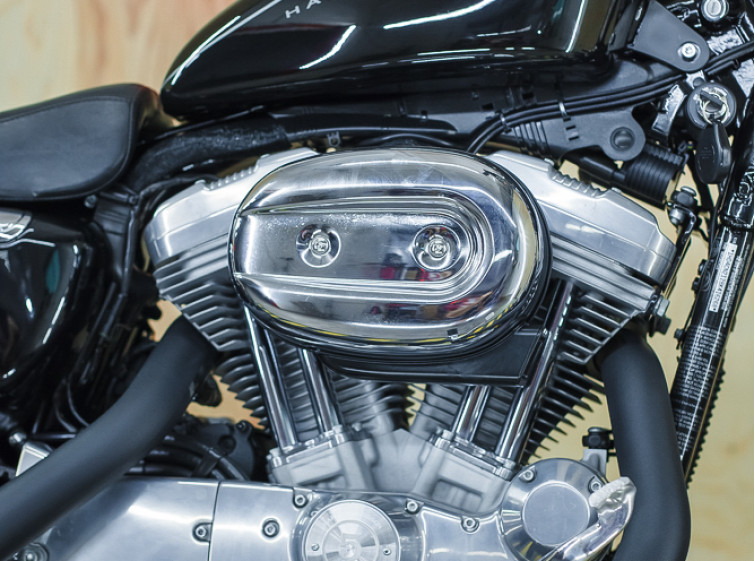 Мотоцикл Harley-Davidson Sportster 883 с пробегом 9565 км