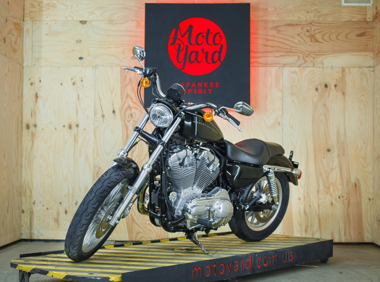 Мотоцикл Harley-Davidson Sportster 883 с пробегом 9565 км