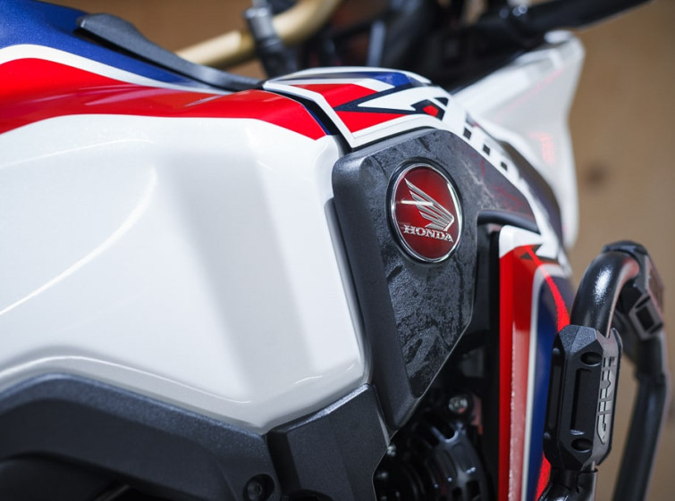 Мотоцикл Honda africa twin CRF 1000 DCT ABS с пробегом 9948 км