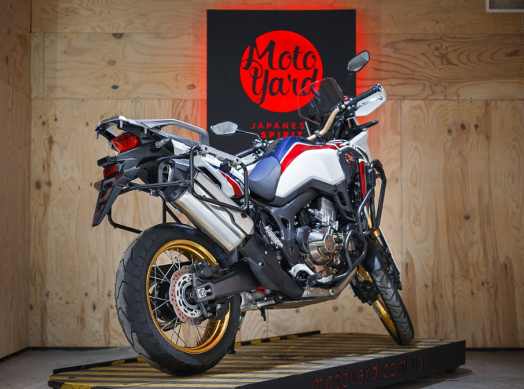 Мотоцикл Honda africa twin CRF 1000 DCT ABS с пробегом 9948 км