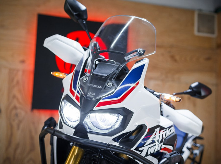 Мотоцикл Honda africa twin CRF 1000 DCT ABS с пробегом 9948 км