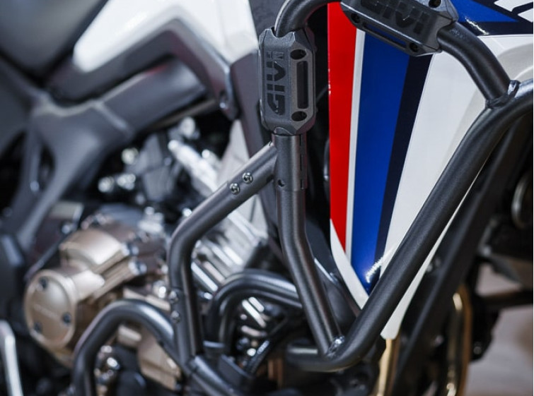 Мотоцикл Honda africa twin CRF 1000 DCT ABS с пробегом 9948 км