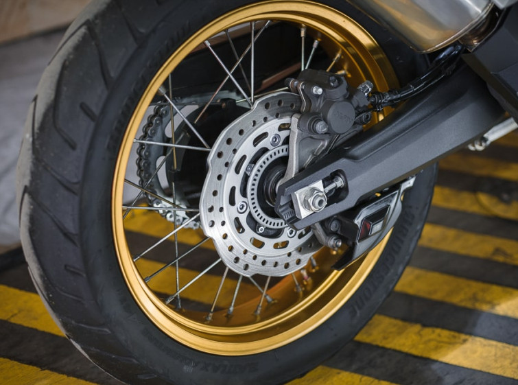 Мотоцикл Honda africa twin CRF 1000 DCT ABS с пробегом 9948 км