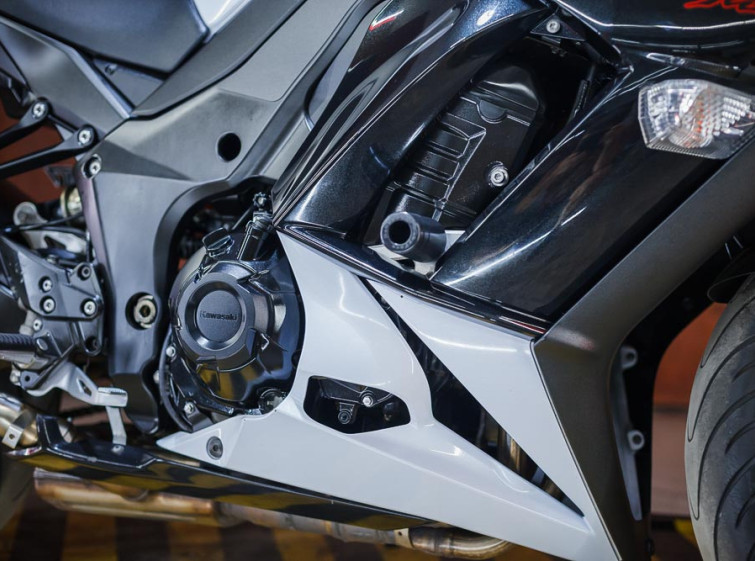Мотоцикл Kawasaki Ninja Z1000SX ABS с пробегом 13657 км