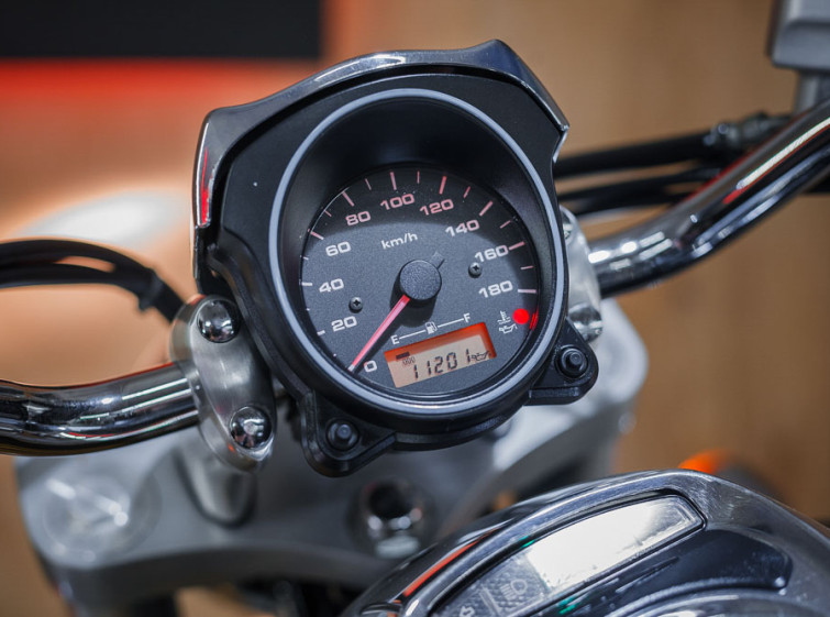 Мотоцикл Suzuki Boulevard 400 с пробегом 11201 км