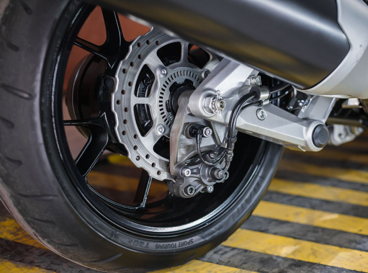 Мотоцикл Kawasaki GTR 1400 Traction ABS з пробігом 14940 км