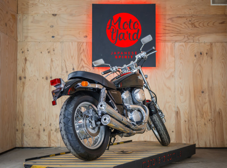 Мотоцикл Honda VRX 400 с пробегом 11895 км