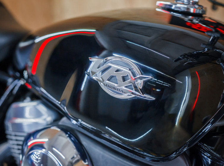 Мотоцикл Honda VRX 400 с пробегом 11895 км