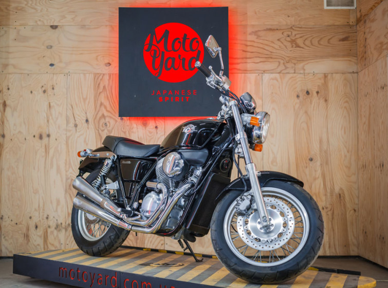 Мотоцикл Honda VRX 400 с пробегом 11895 км