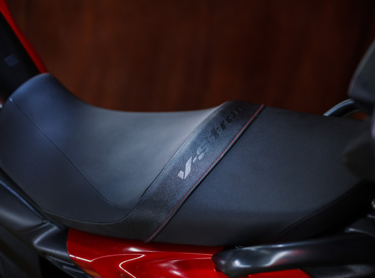 Мотоцикл Suzuki V-Strom DL650 ABS с пробегом 9704 км