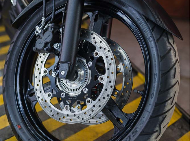 Мотоцикл Suzuki V-Strom DL650 ABS с пробегом 9704 км