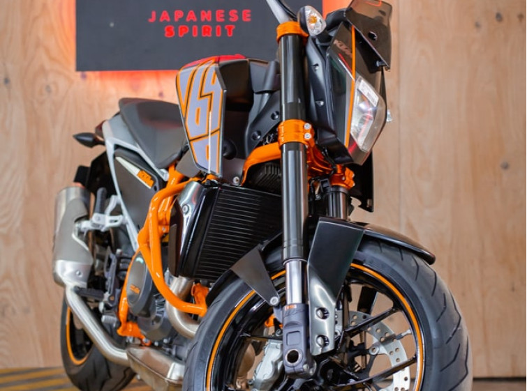 Мотоцикл KTM Duke 690 ABS с пробегом 23392 км