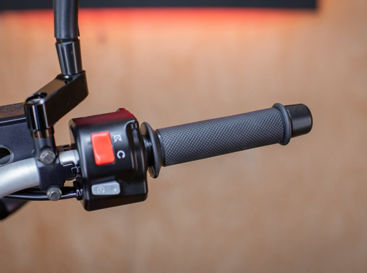 Мотоцикл KTM Duke 690 ABS с пробегом 23392 км