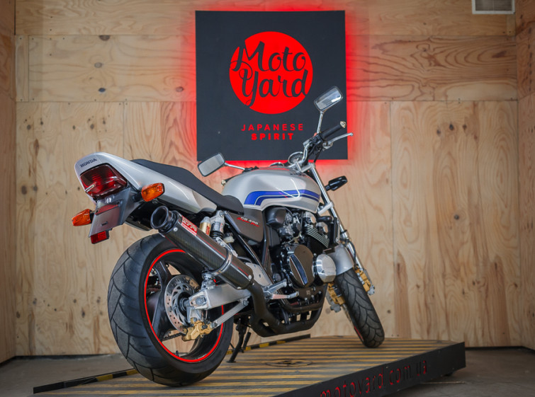 Мотоцикл Honda CB400 VTEC 1 с пробегом 16634 км