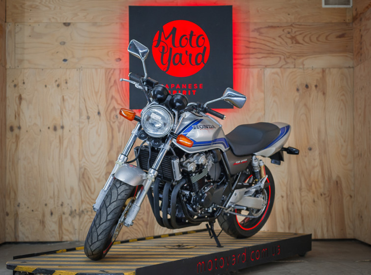 Мотоцикл Honda CB400 VTEC 1 с пробегом 16634 км
