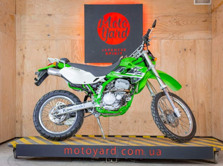 Мотоцикл Kawasaki KLX 250 з пробігом 35745 км