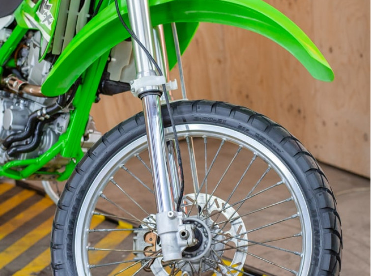 Мотоцикл Kawasaki KLX 250 з пробігом 35745 км