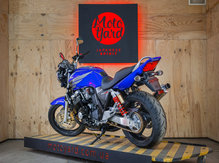 Мотоцикл Honda CB400SF VTEC 3 с пробегом 18571 км