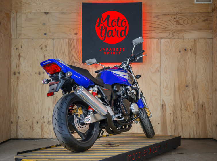 Мотоцикл Honda CB400SF VTEC 3 с пробегом 18571 км