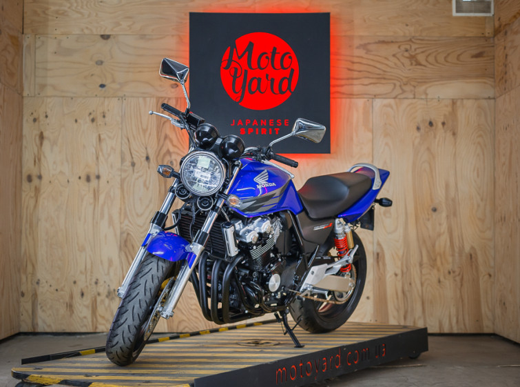 Мотоцикл Honda CB400SF VTEC 3 с пробегом 18571 км