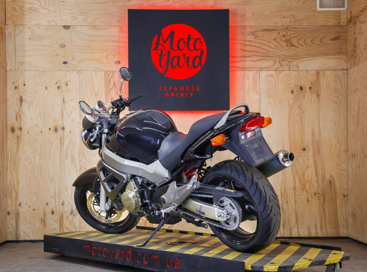 Мотоцикл Honda X11 з пробігом 19210 км