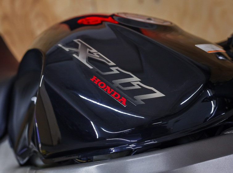 Мотоцикл Honda X11 з пробігом 19210 км